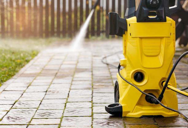 Best Driveway Pressure Washing  in Manor, PA